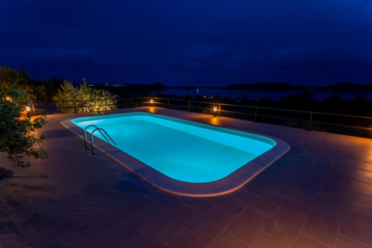 Holiday Home Svemir Драге Экстерьер фото