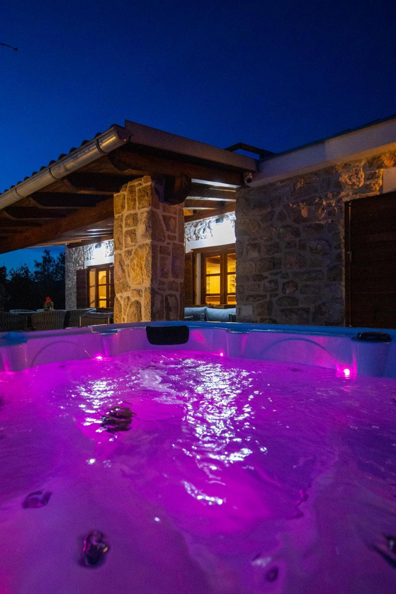 Holiday Home Svemir Драге Экстерьер фото