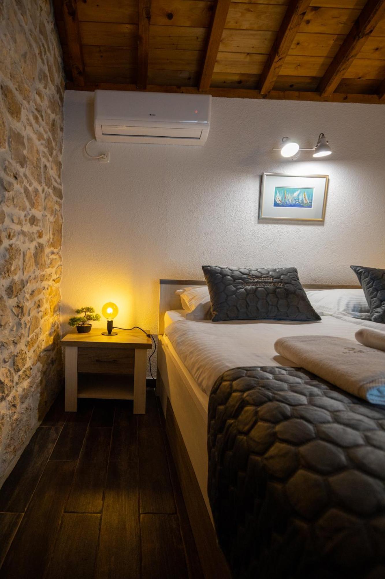 Holiday Home Svemir Драге Экстерьер фото