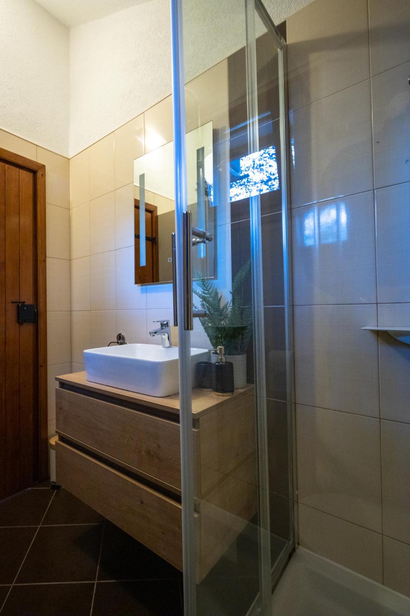 Holiday Home Svemir Драге Экстерьер фото